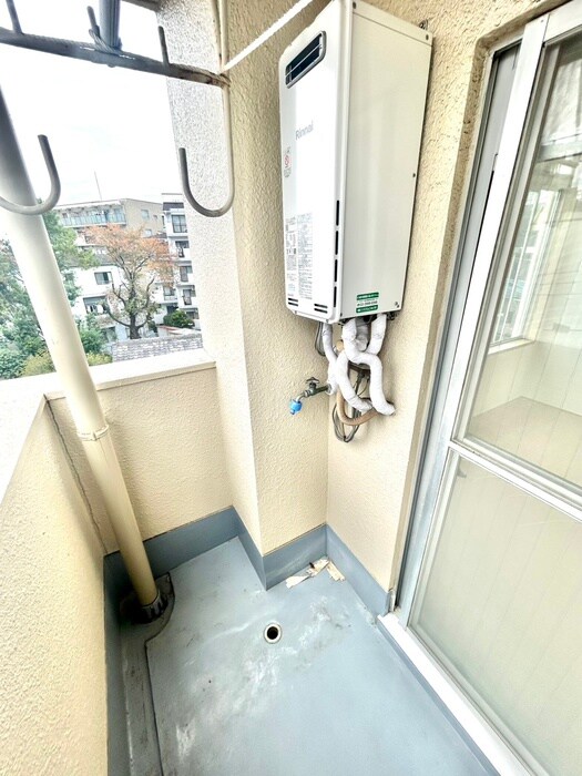 物件内観写真17　(洗濯機置場)