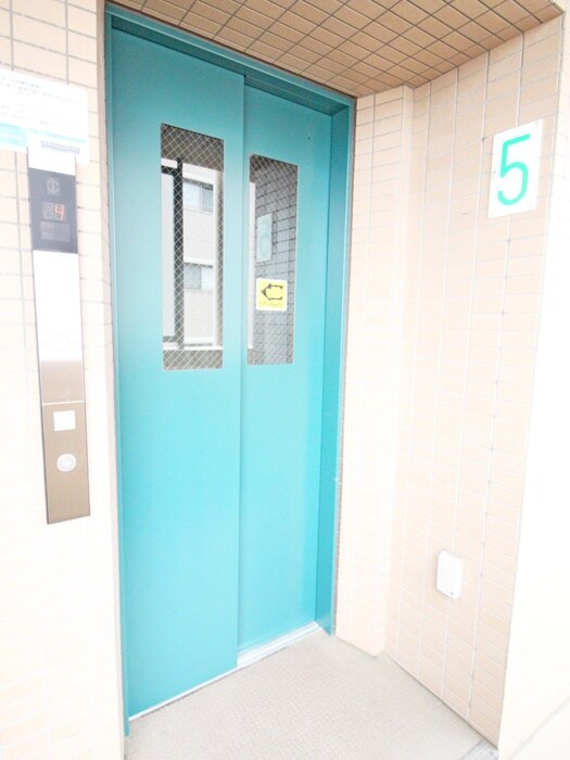 物件外観写真6　(駐輪場)