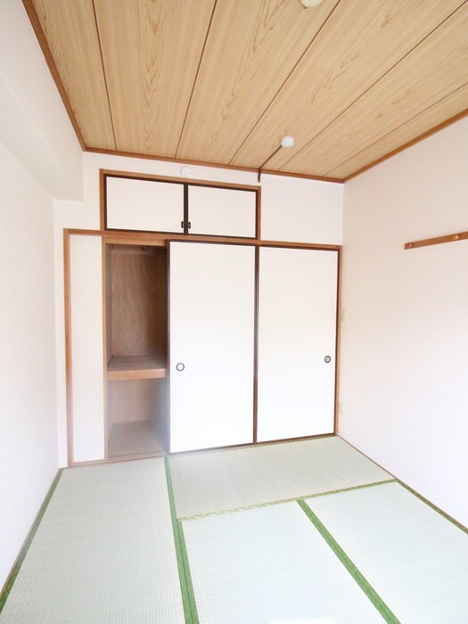 物件内観写真10　(居室)