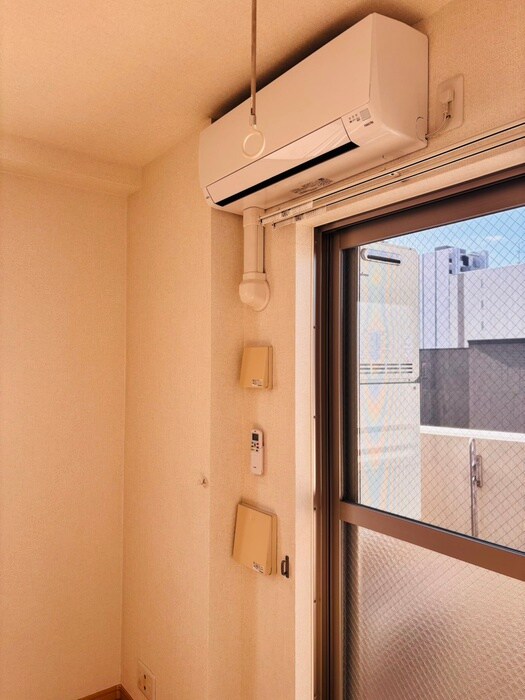 物件内観写真10　(居室)