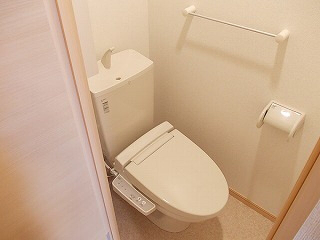 物件内観写真13　(トイレ)