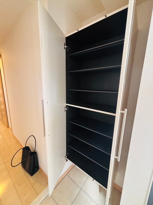 物件内観写真17　(靴箱)