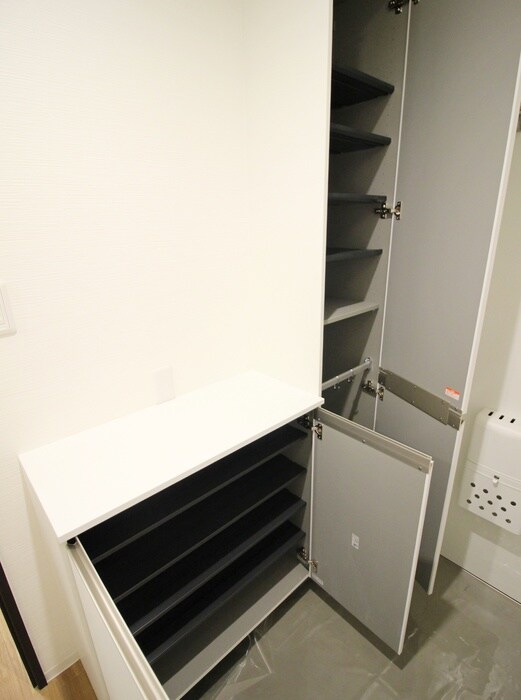 物件内観写真17　(靴箱)