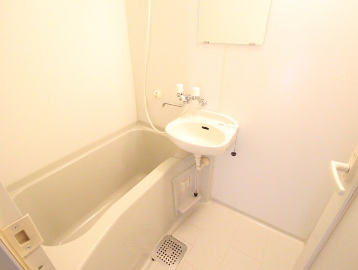 物件内観写真8　(バス／シャワールーム等)