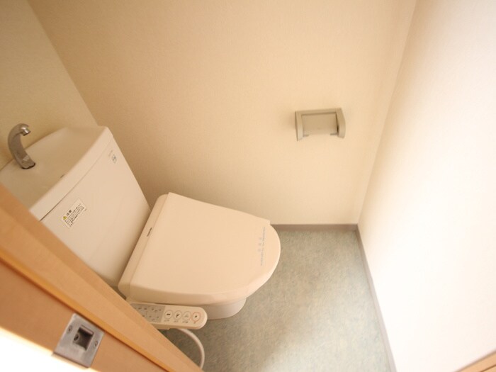 物件内観写真9　(トイレ)