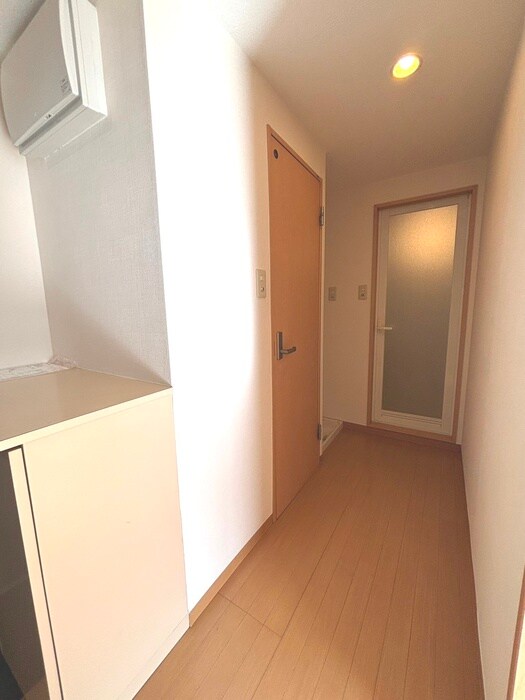 物件内観写真19　(廊下)