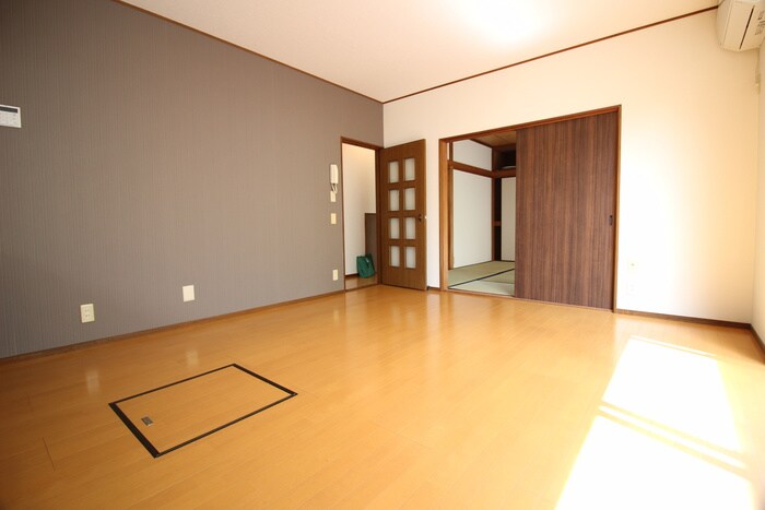 物件内観写真10　(居室)