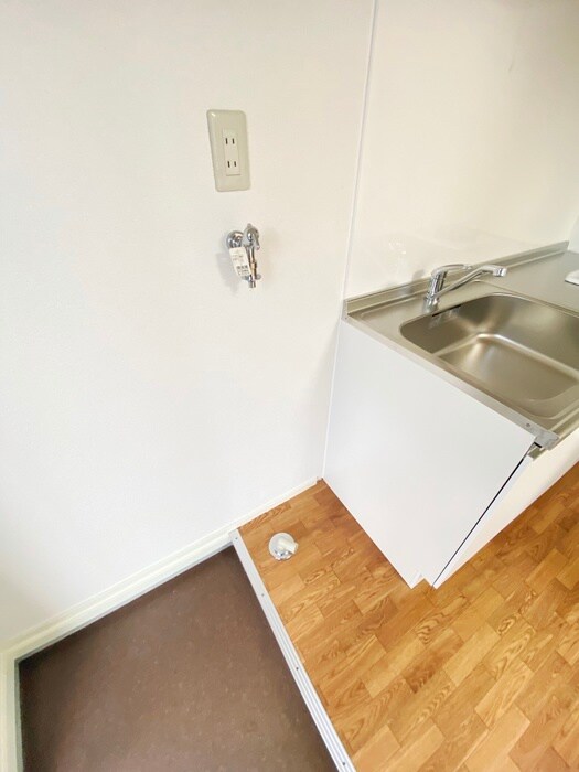 物件内観写真16　(洗濯機置場)