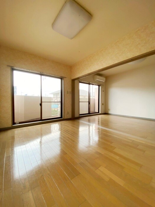 物件内観写真8　(居室)