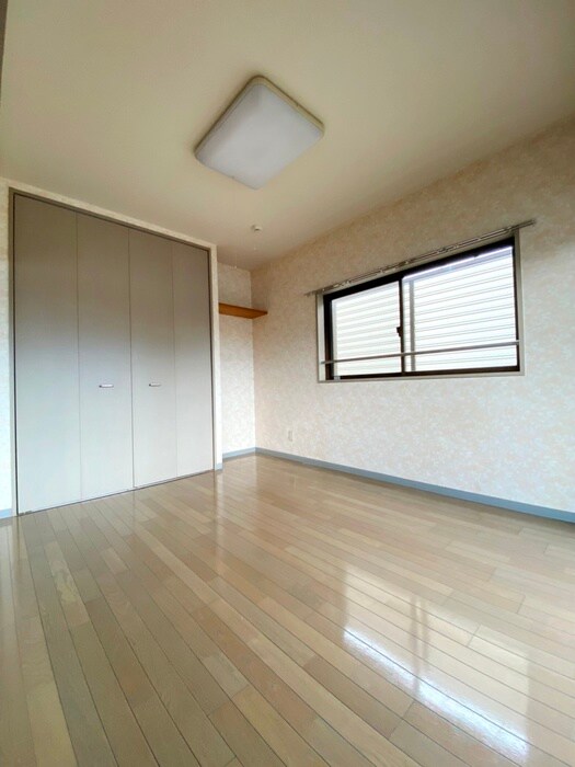 物件内観写真10　(居室)