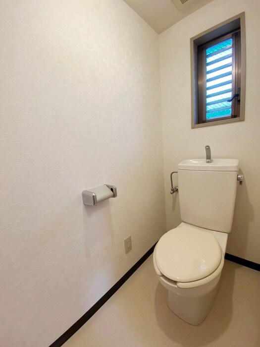 物件内観写真15　(トイレ)