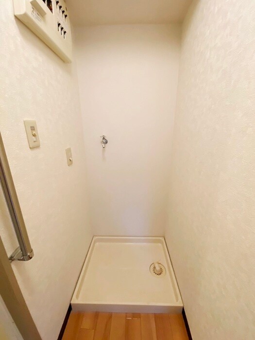 物件内観写真21　(洗濯機置場)