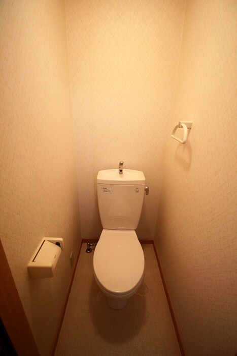 物件内観写真12　(トイレ)