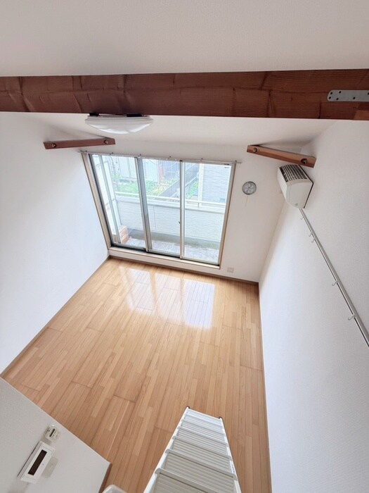 物件内観写真14　(室内からの展望)