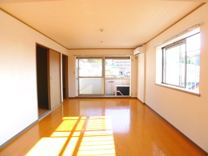 物件内観写真8　(居室)