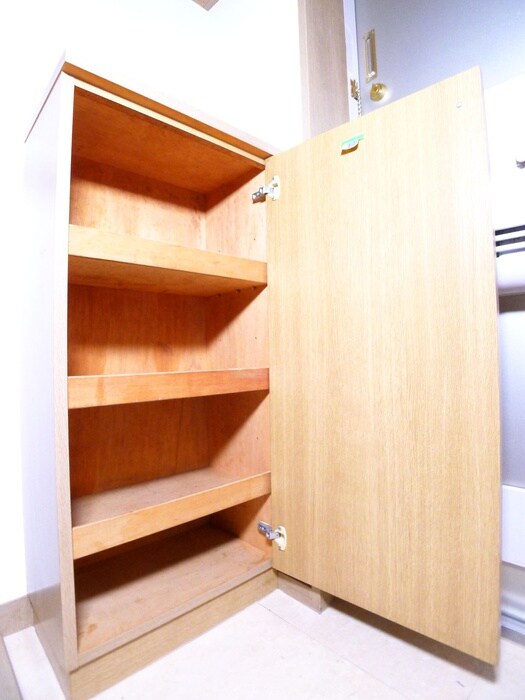 物件内観写真18　(靴箱)