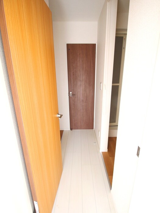 物件内観写真21　(廊下)
