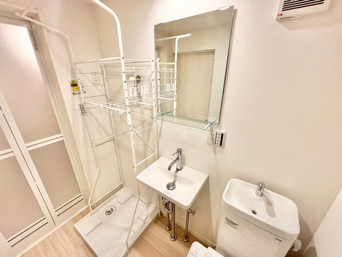 物件内観写真11　(洗面)
