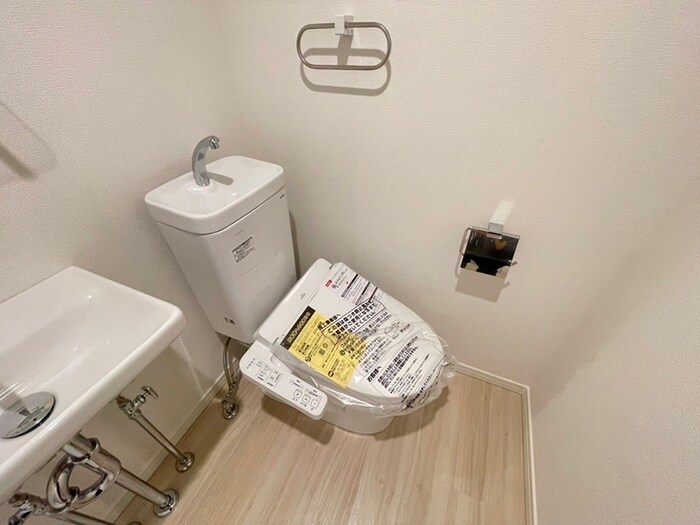 物件内観写真12　(トイレ)