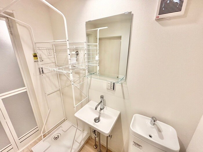 物件内観写真12　(洗面)
