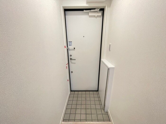 物件内観写真15　(玄関)