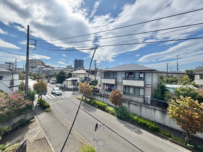 物件内観写真16　(室内からの展望)