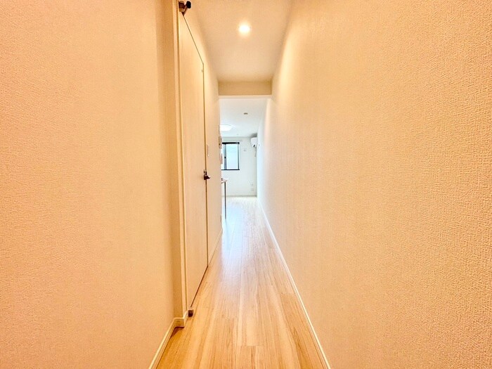 物件内観写真21　(廊下)