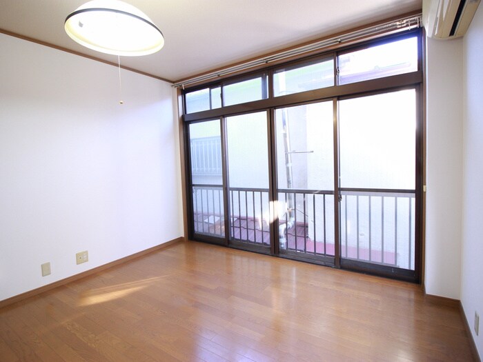 物件内観写真7　(居室)