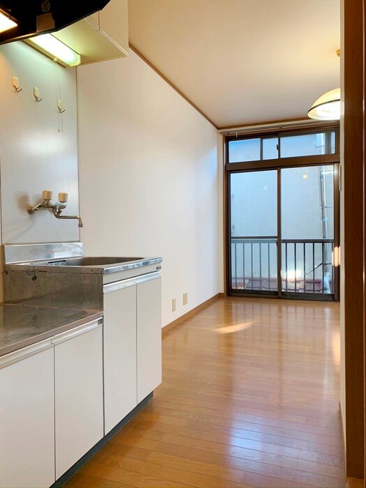 物件内観写真11　(廊下)