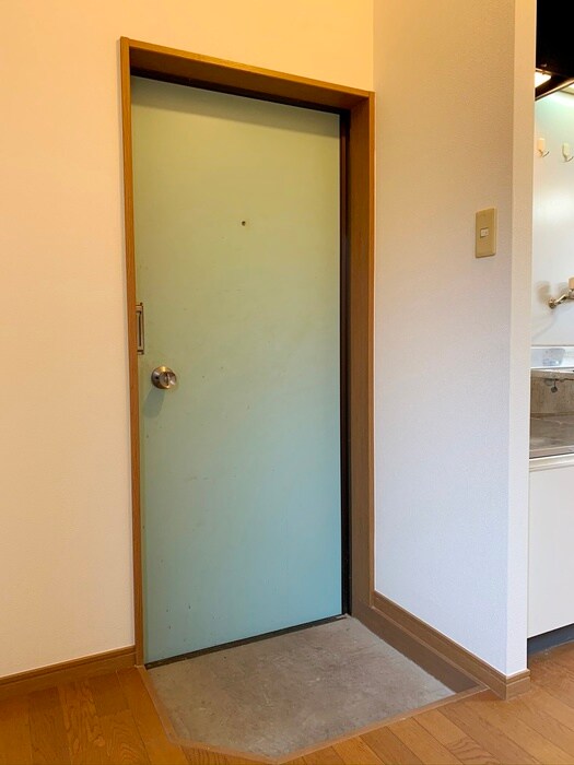 物件内観写真17　(玄関)