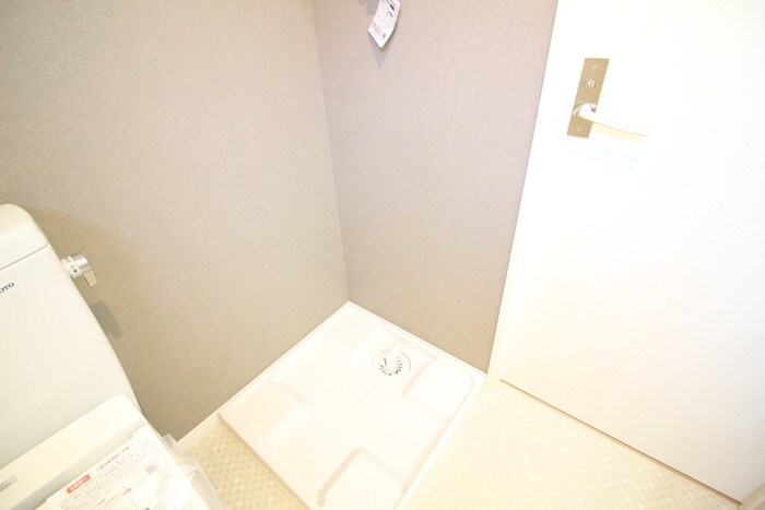 物件内観写真15　(洗濯機置場)