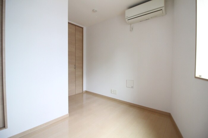 物件内観写真12　(居室)