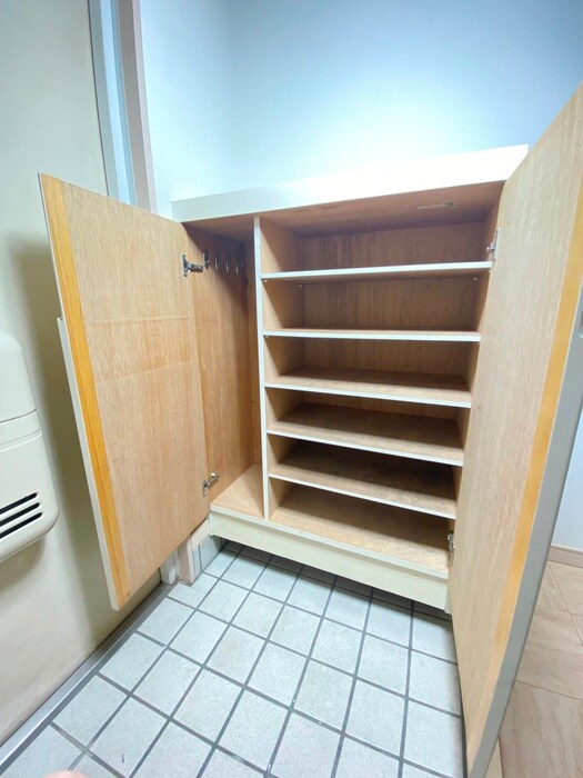 物件内観写真13　(靴箱)