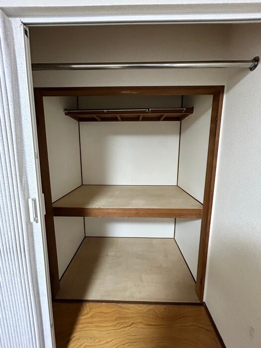 物件内観写真11　(収納)