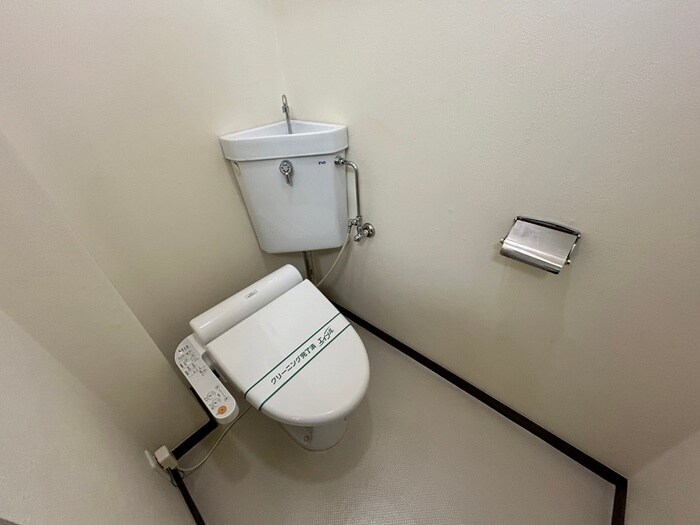 物件内観写真14　(トイレ)