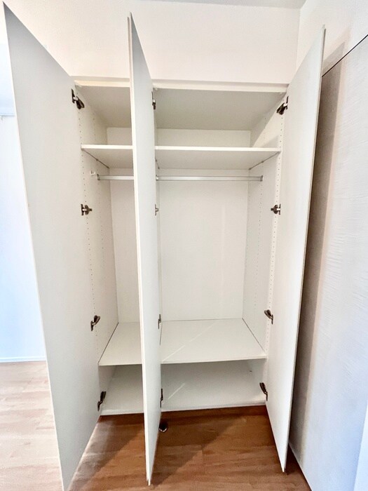 物件内観写真12　(収納)