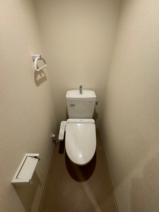 物件内観写真12　(トイレ)