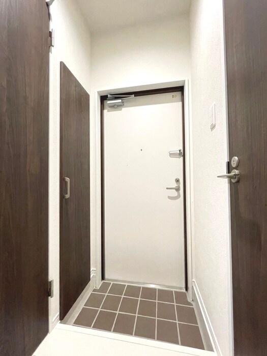 物件内観写真19　(玄関)