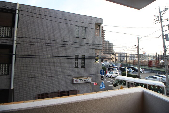 物件内観写真15　(室内からの展望)