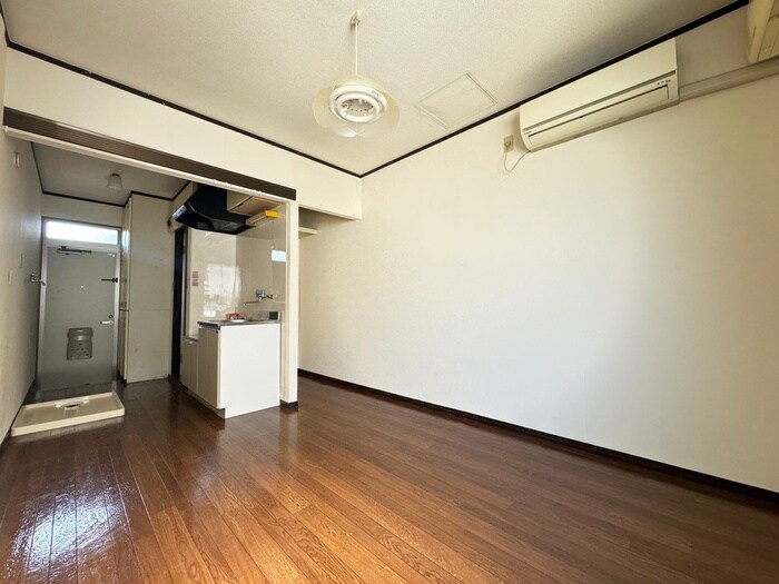 物件内観写真13　(居室)