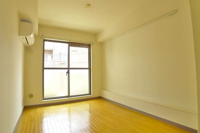 モンシェ―ル新小岩の居室