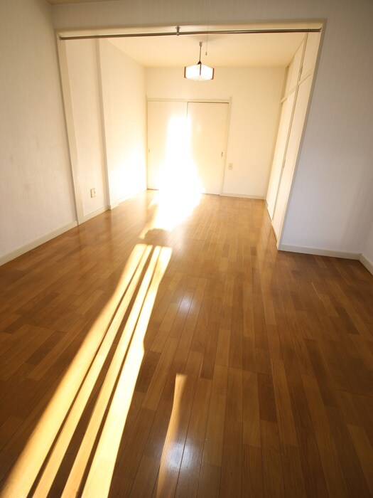 物件内観写真10　(居室)