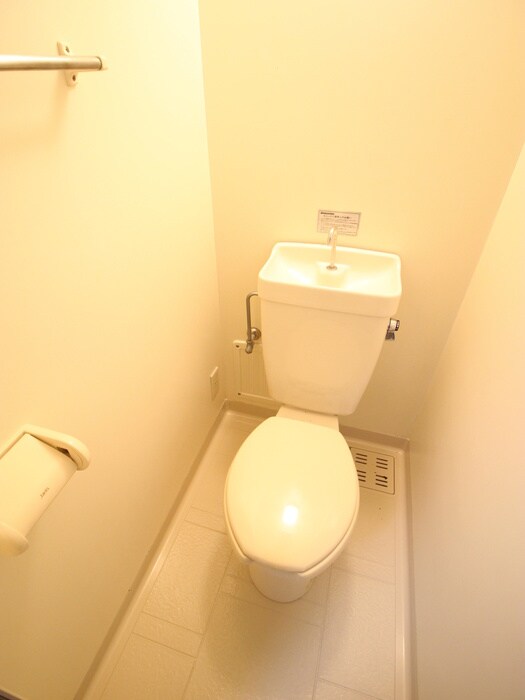 物件内観写真12　(トイレ)