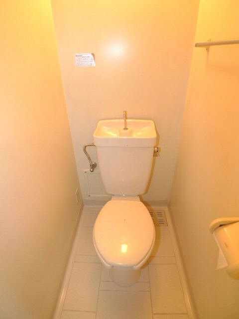 物件内観写真12　(トイレ)