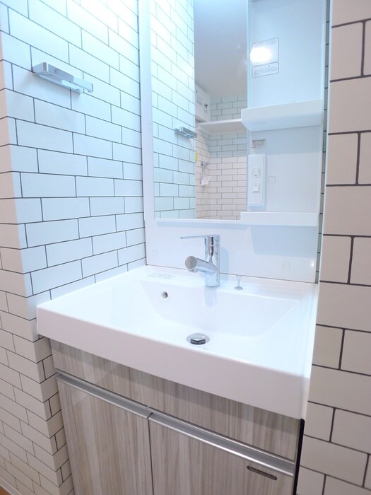 物件内観写真9　(洗面)