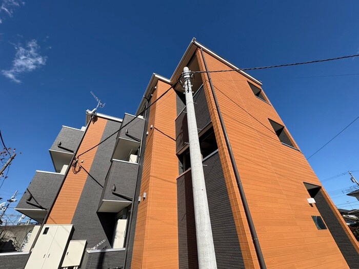 物件外観写真1　(外観写真)