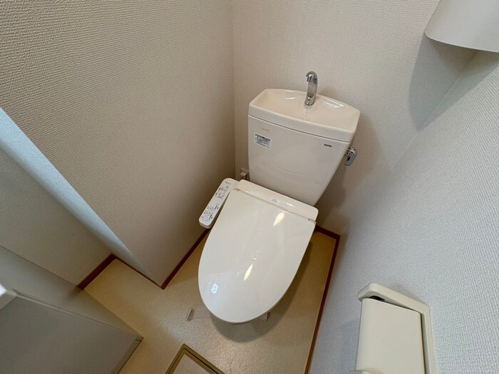 物件内観写真14　(トイレ)