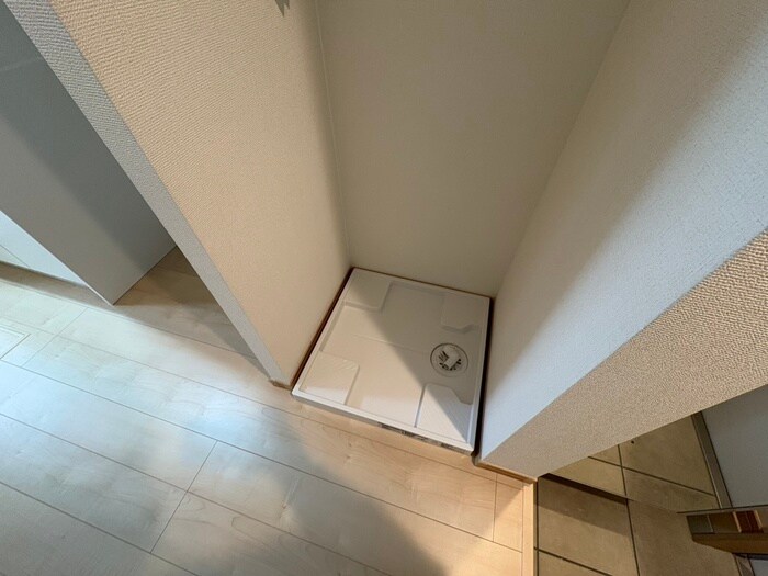 物件内観写真15　(洗濯機置場)