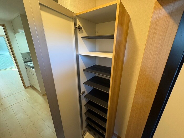 物件内観写真20　(靴箱)