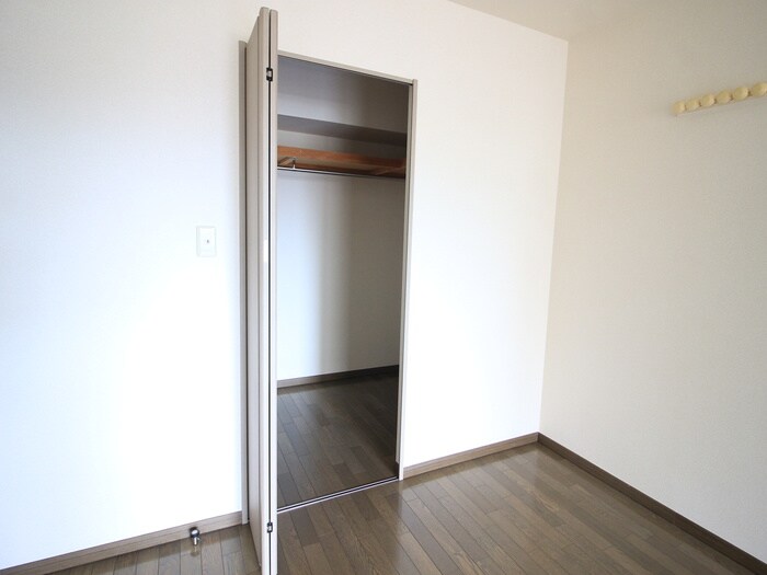 物件内観写真9　(収納)